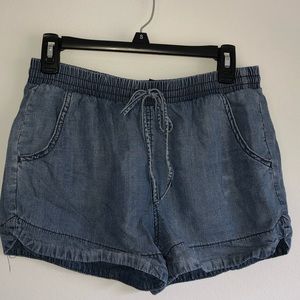 Soft draw string jean colored shorts